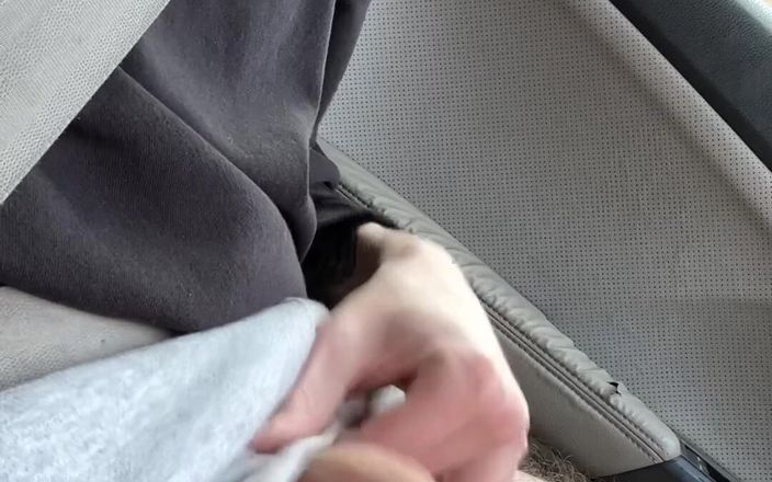 Ghost Cams: Mângâindu-mi pula moale necircumcisă în mașină