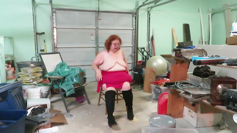 BBW nurse Vicki adventures with friends: Minha bunda gorda abre alguns enormes balões claros