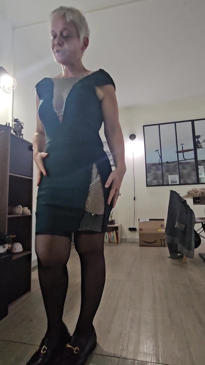 Sofy13: एक फूहड़ परिपक्व एमआईएलए के साथ सेक्सी फिटिंग