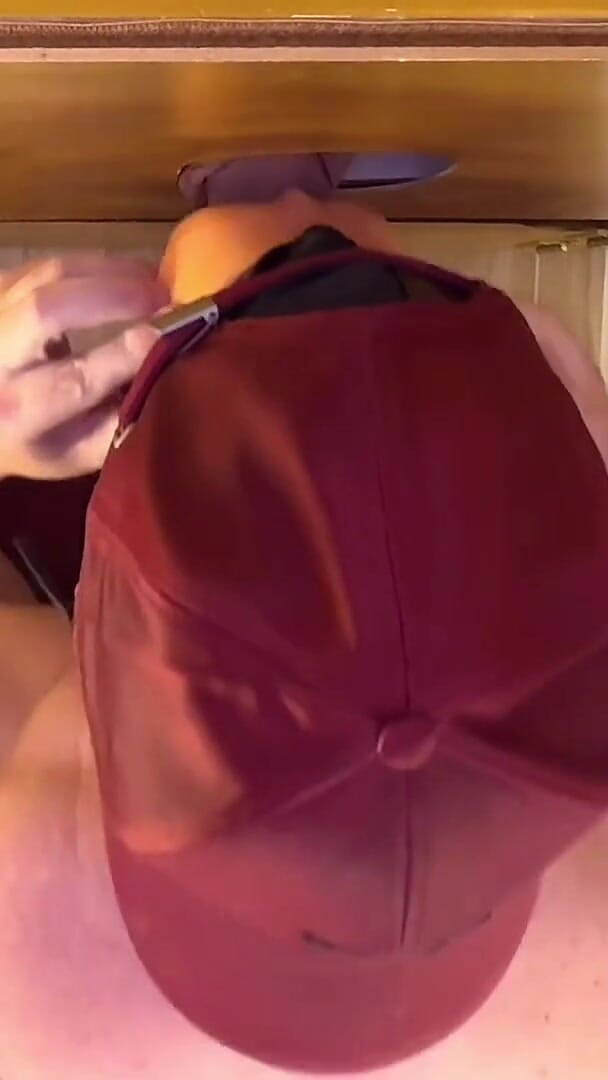 Straight Guy with Xl Cock Pussy Mouth (GLORYHOLEGAYS)