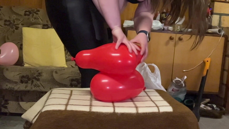 BeachBallsDuo: Bigbootylucy sit 16 çok güçlü kalp şeklinde balon patlattı! Yavaş çekimli 2 kamera!