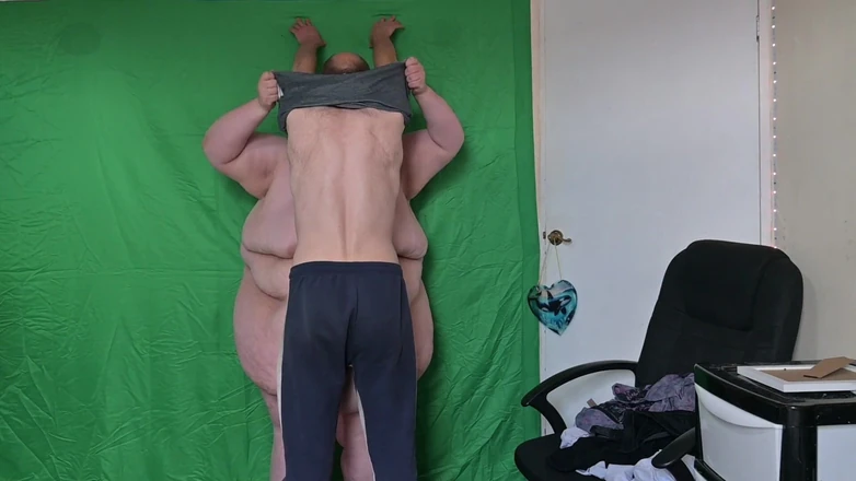 SSBBW Hunter: このセクシーなSSBBWを剥がす