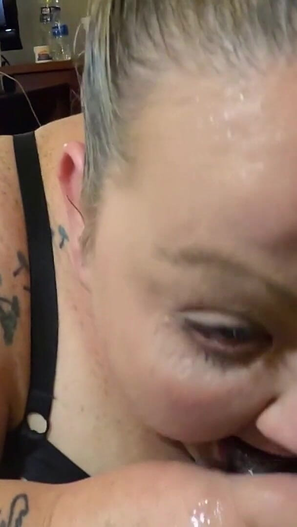 TheRealKnottyHead: Thick Tatted Big Booty BBW Ms Toxic Piggy Giving BBC...