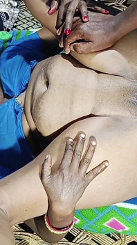 My Big Sister-in-law Was Angry,i Fucked Her Ass in Single Bed, She Do It