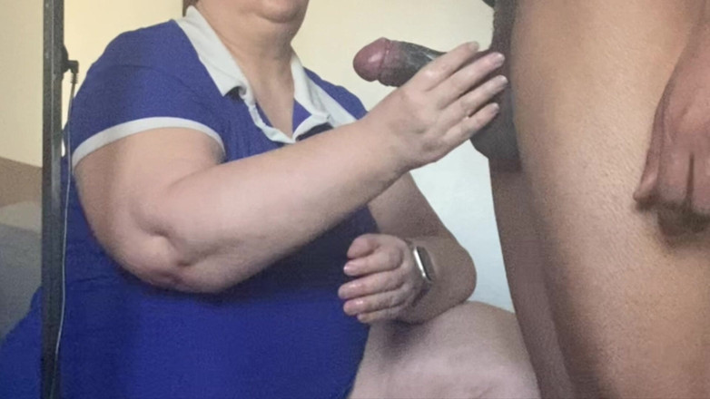 Daddykane: Gilf handy xử lý con cu đen trong tay cô ấy đẹp