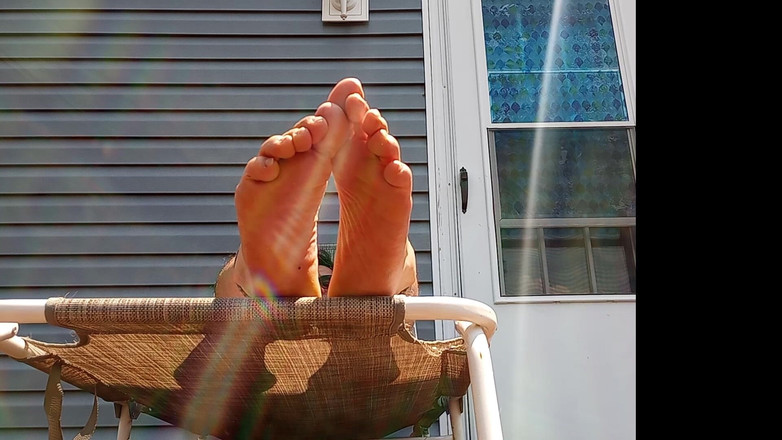 Midsouth Foot Fetish: Regarde mes semelles pendant que tu te caresses