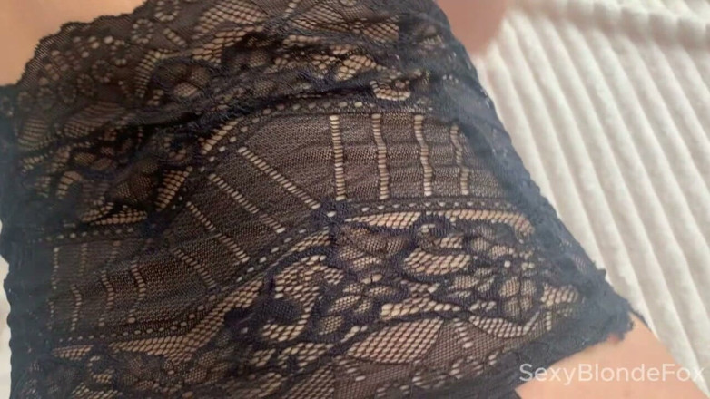 Sexy blonde Fox: Step Stepsister Help to Cum Quickly