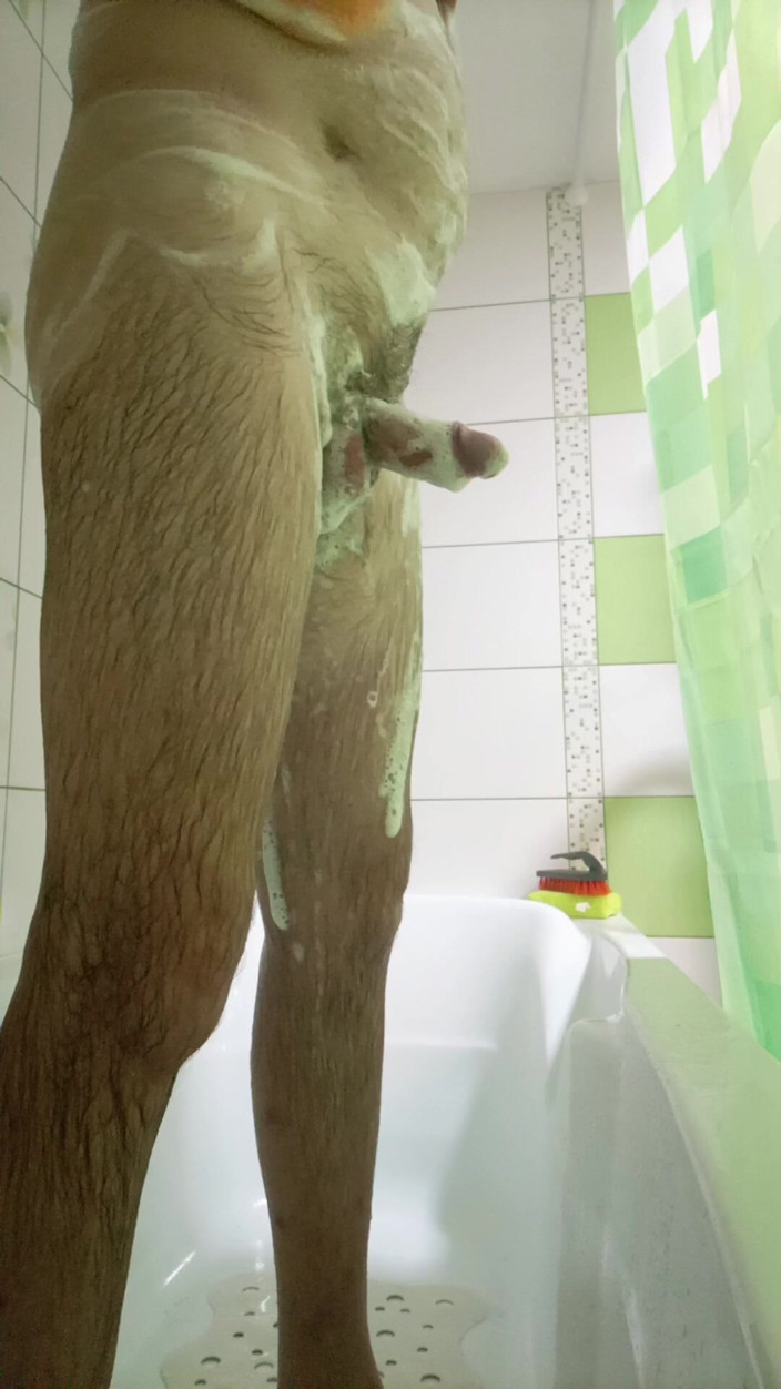 Largedick: Zůstaňte naladěni až do konce.
