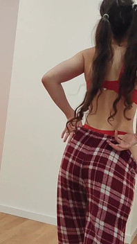 Shana de meest sexy clown striptease masturbeert Joi sperma