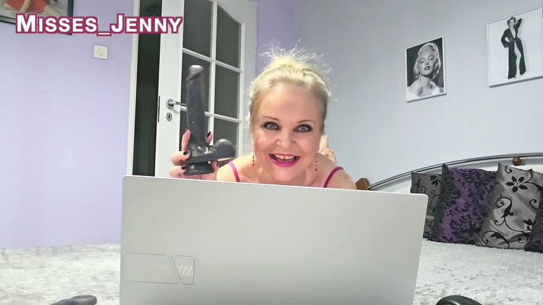 Misses_Jenny: 这是个笑话吗？- 小鸡巴羞辱