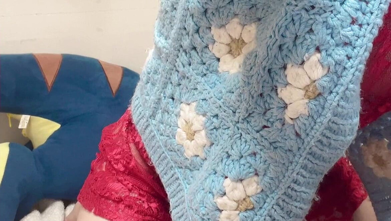 sweethanajapanese: 젖탱이를 존나게 빠는 겸둥이 Hana Wear 드레스