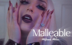 Matriarch Malice: Poddajný