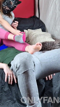 Amateur Facesitting and Ballbusting with Socks and Leggins