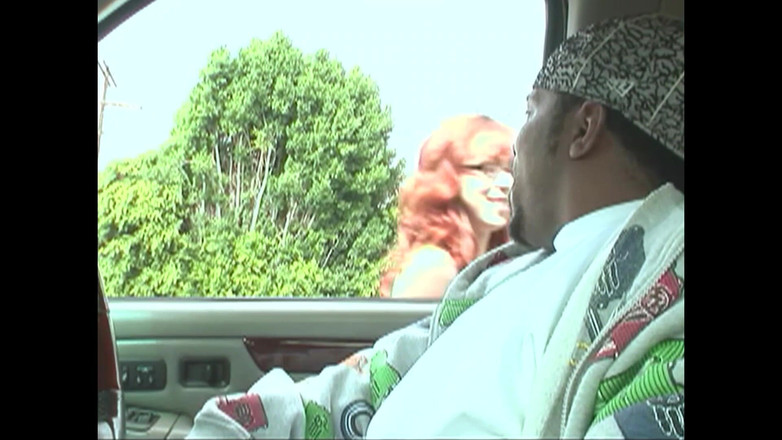 Monster Cocks: 黒いモンスターのペニスがきつい白人の膣を主張