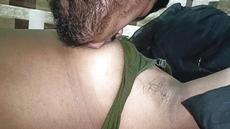 Desi Bhabhi 01: My Girlfriend First Time Pressing Video