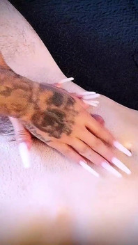 Üvey Kız Kardeşin Sıkı Orgazm Sonrası Handjob, Sıcak Boşalma