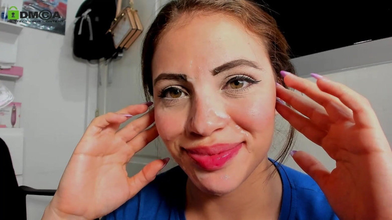 zoepaulina: Zoepaulina großes gesicht omg sehr heiß