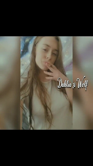 Dahlia Wolf: Rauchen, zusammenstellung 1