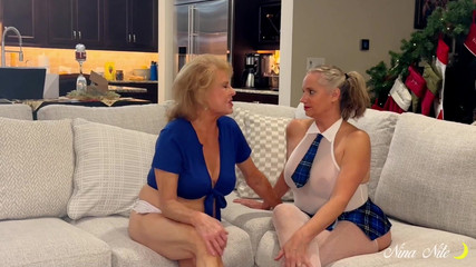 Nina Nite: Nina Nite nasıl "a" alacağınız konusunda bir ders alıyor!