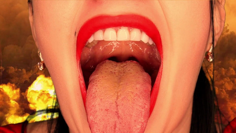 Goddess Misha Goldy: Inside of a Devil! Devour Fetish!