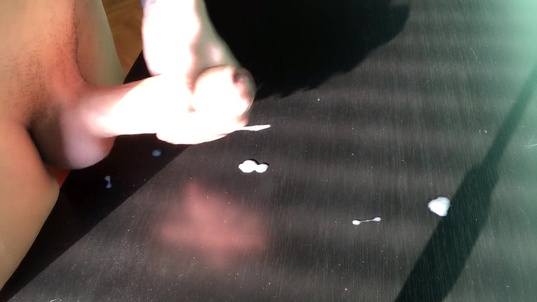 Idmir Sugary: Własne spust lizanie stołu - nastolatka gruby kutas wytryski