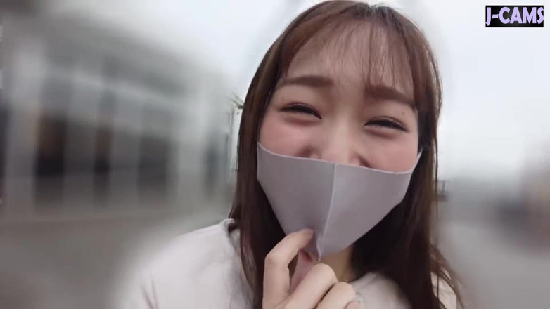 J-Cams: La guida turistica tettona affettuosa prende in giro con una...