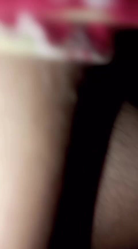 Auntixxx69: กูอยากเอาควยมึงเข้าไปในตัวกูจนหมด