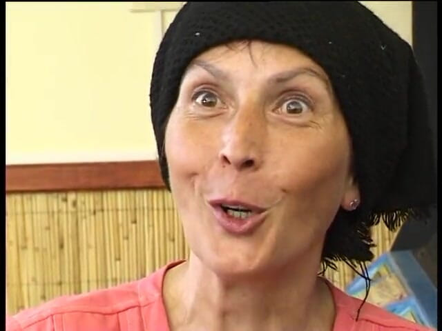 Xfucks: O bunică sexy excitată suge pula unui tip mai tânăr și...