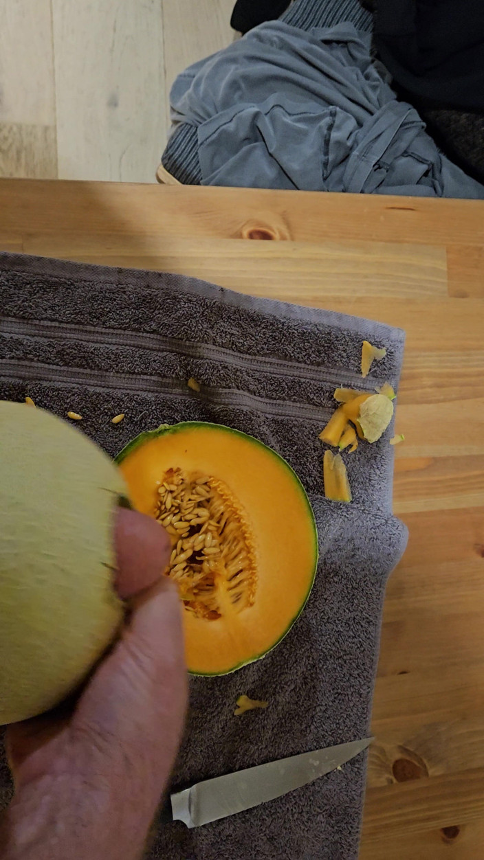 AusMan: Eine melone ficken