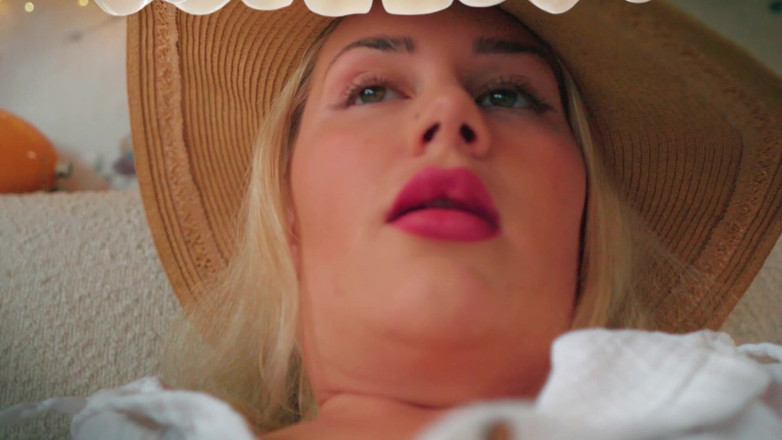 JessieHH: Mangiato vivo e ingoiato intero dal mio figliastro HD