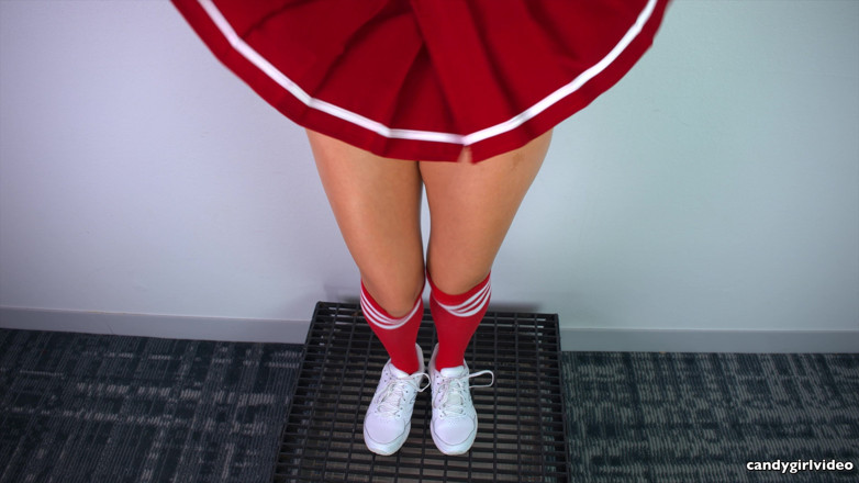CandyGirl Video: Lizzy Lust - Windy up the Skirt Dance Ii