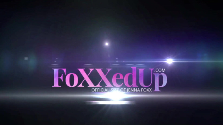 Jenna Foxx: Sexy Jenna Foxx und ihre mitbewohnerin in interracial lesbischen dreier !!