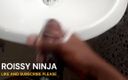 roissy ninja: 我在办公室水槽里撸管我的鸡巴