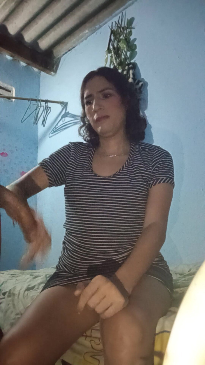 Femboy from Colombia: Tohle je šťavnatý orální sex