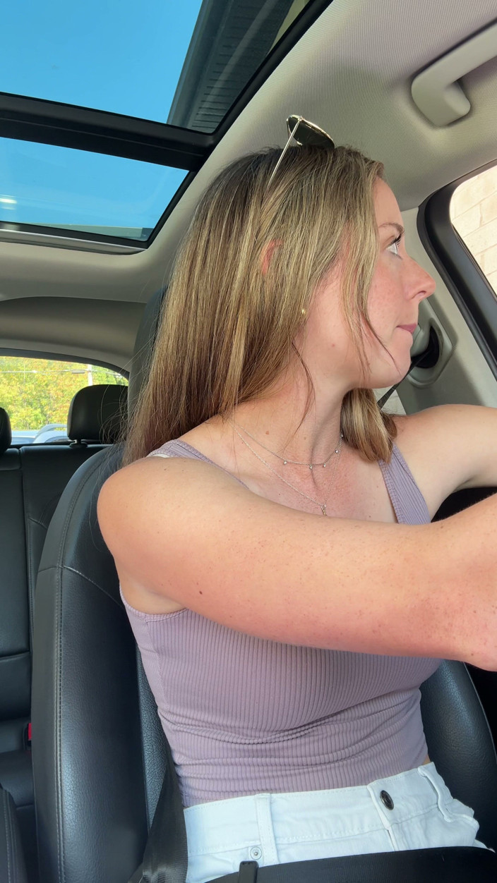 Nadia Foxx: Grabbing a Snack and Cumming Hard in Public!