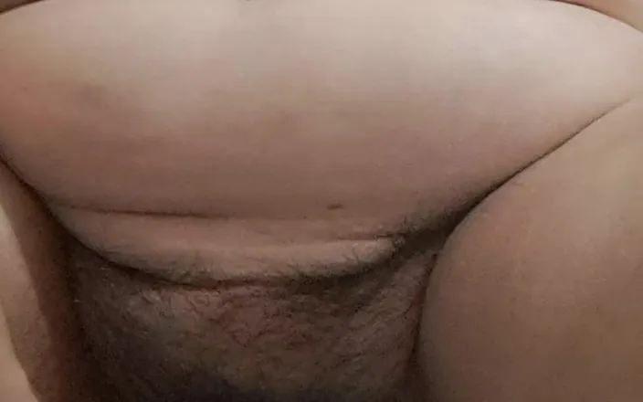 Mommy big hairy pussy: Mature MILF Masturbates with a Toy and Squirts
