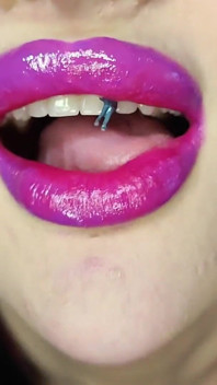 Giantess Eats 7 Super Tiny Persons