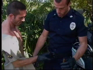 Gays Case: Two stud cops drop their pants and suck each other...