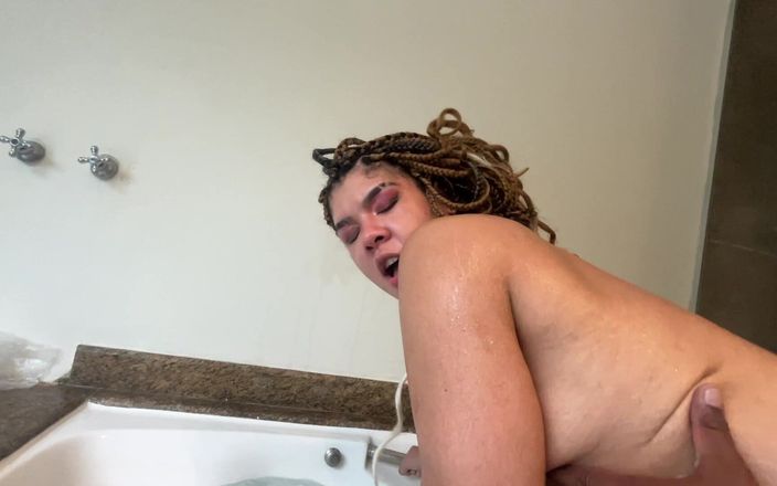 Jonh rick ts: Fodendo a Amiga Da Minha Mulher