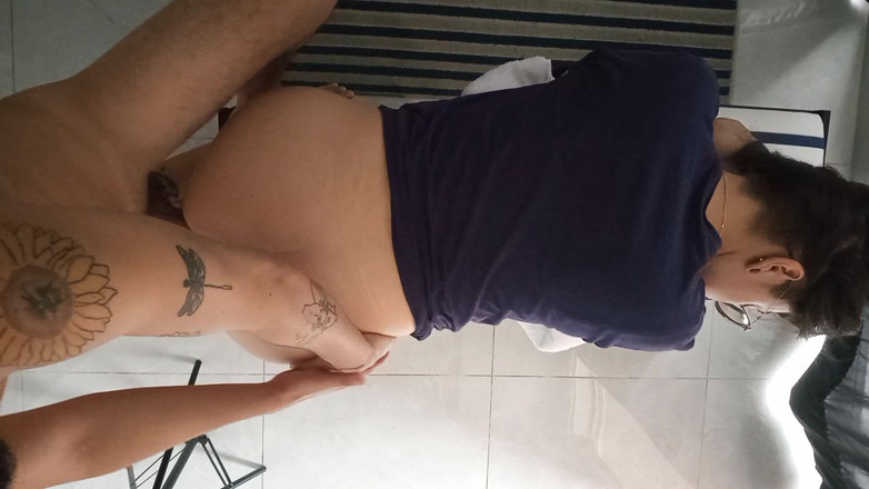 Porntner: Mi cita de Tinder me pide que la folle en...