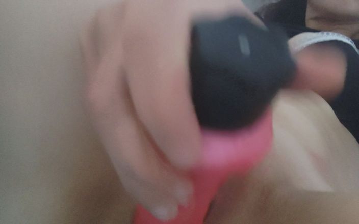 Barbie Bambula: 大粉色假阳具插入我的阴户