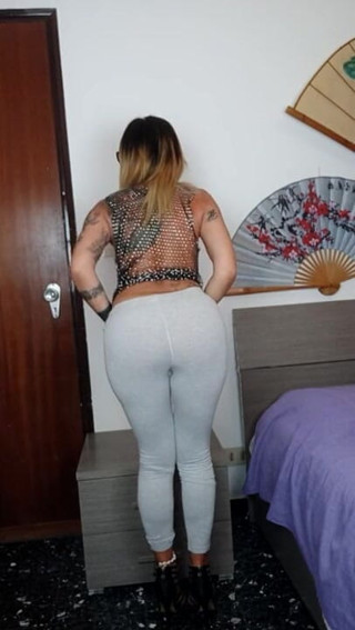 Fucktotum: I squirted in my pants soaking them all