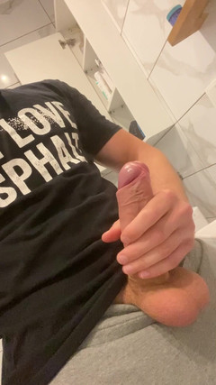 1TeddyBear1: Handjob nach langer Abstinenz von 14 Tagen
