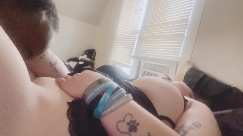 Thekookiejar: Ela tem sua buceta comeu até ela gozou duro