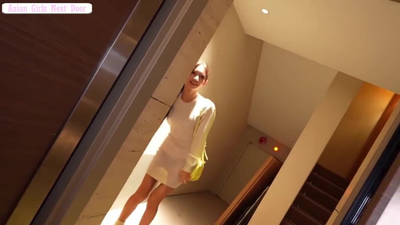 The Sexual Issues: Idol-like Slender Beauty Reveals Her Most Passionate Side in an...