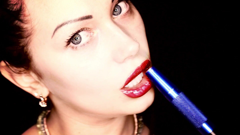 Goddess Misha Goldy: Hookah Smoking &amp; Fetish Gincapi Berkilat &amp; Menghidu &amp; Bercium