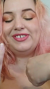 Bbw dương vật nhỏ làm nhục - cô ấy không thể ngừng cười