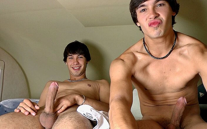 East Boys studio: Caravan Boys - Aston Twinnies