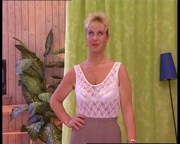 GERMAN PORN CLASSICS: German Housewifes Shaved
