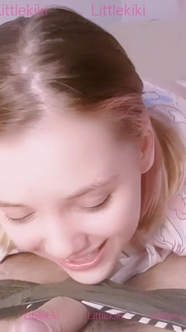 KikiKitten: Min styvsyster pressade sig mot min kuk i söt pyjamas....